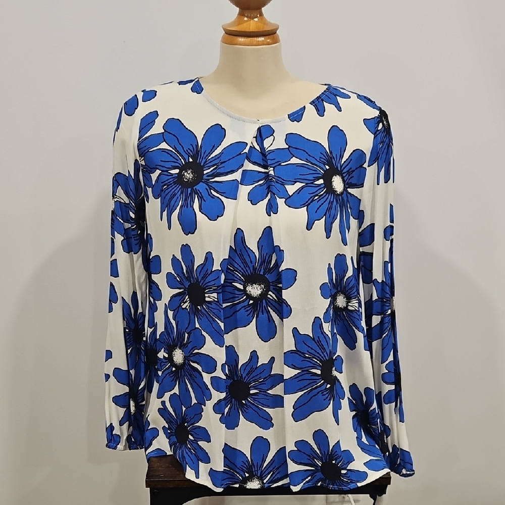 Karen Kane White and Blue Floral Top
